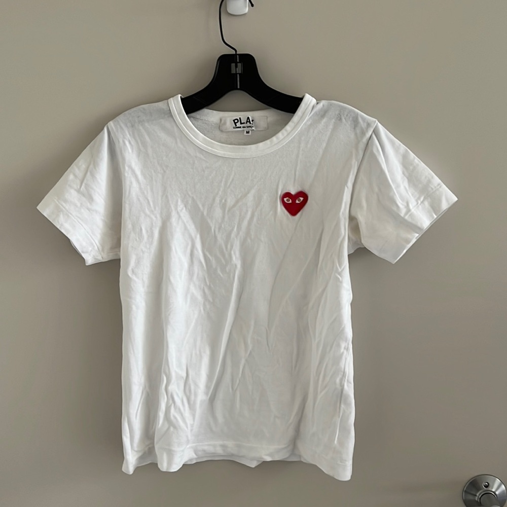 Play Comme des Garçons white t shirt size M
